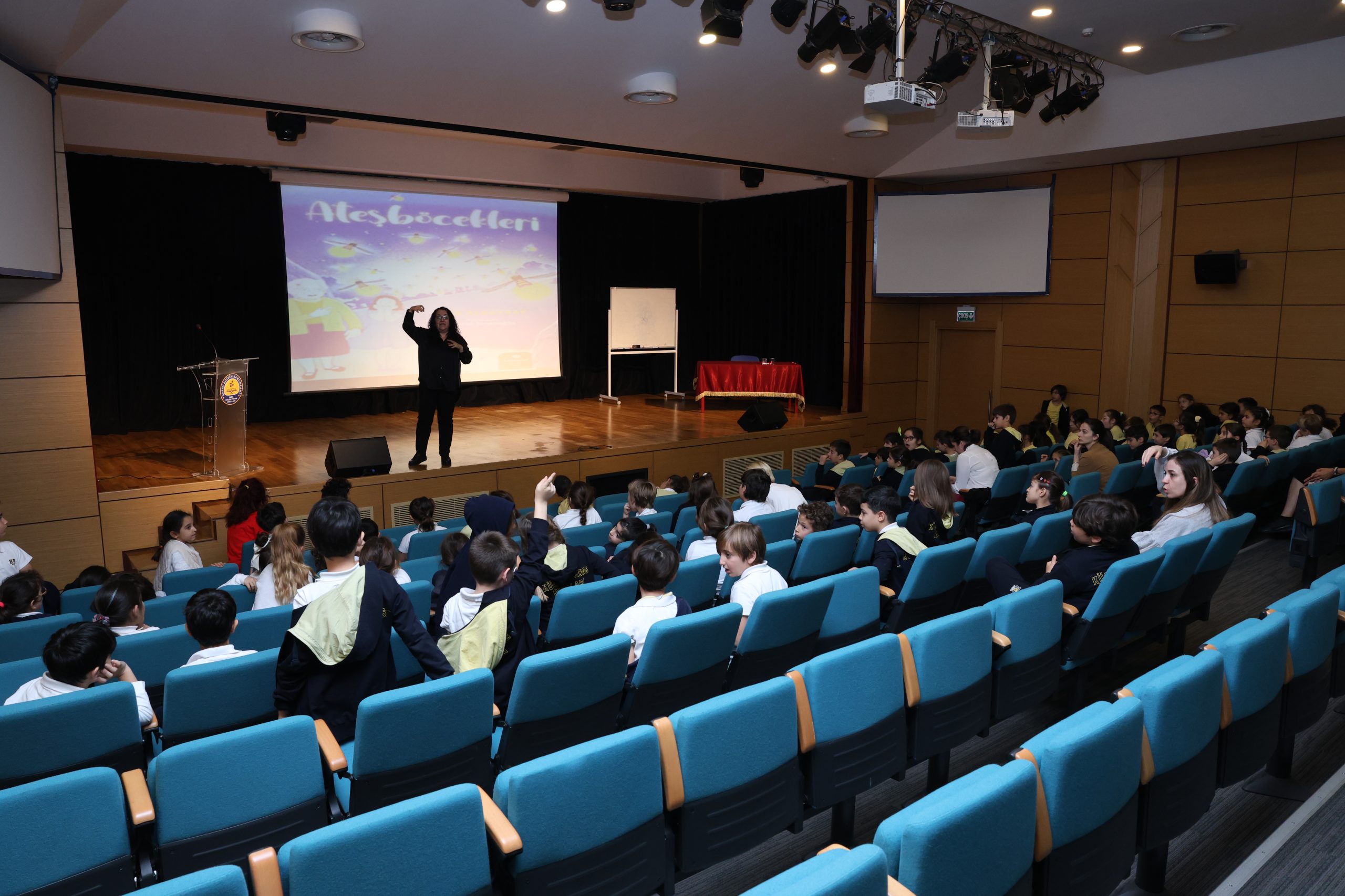 ATEŞBÖCEKLERİ YAZAR SÖYLEŞİSİ10