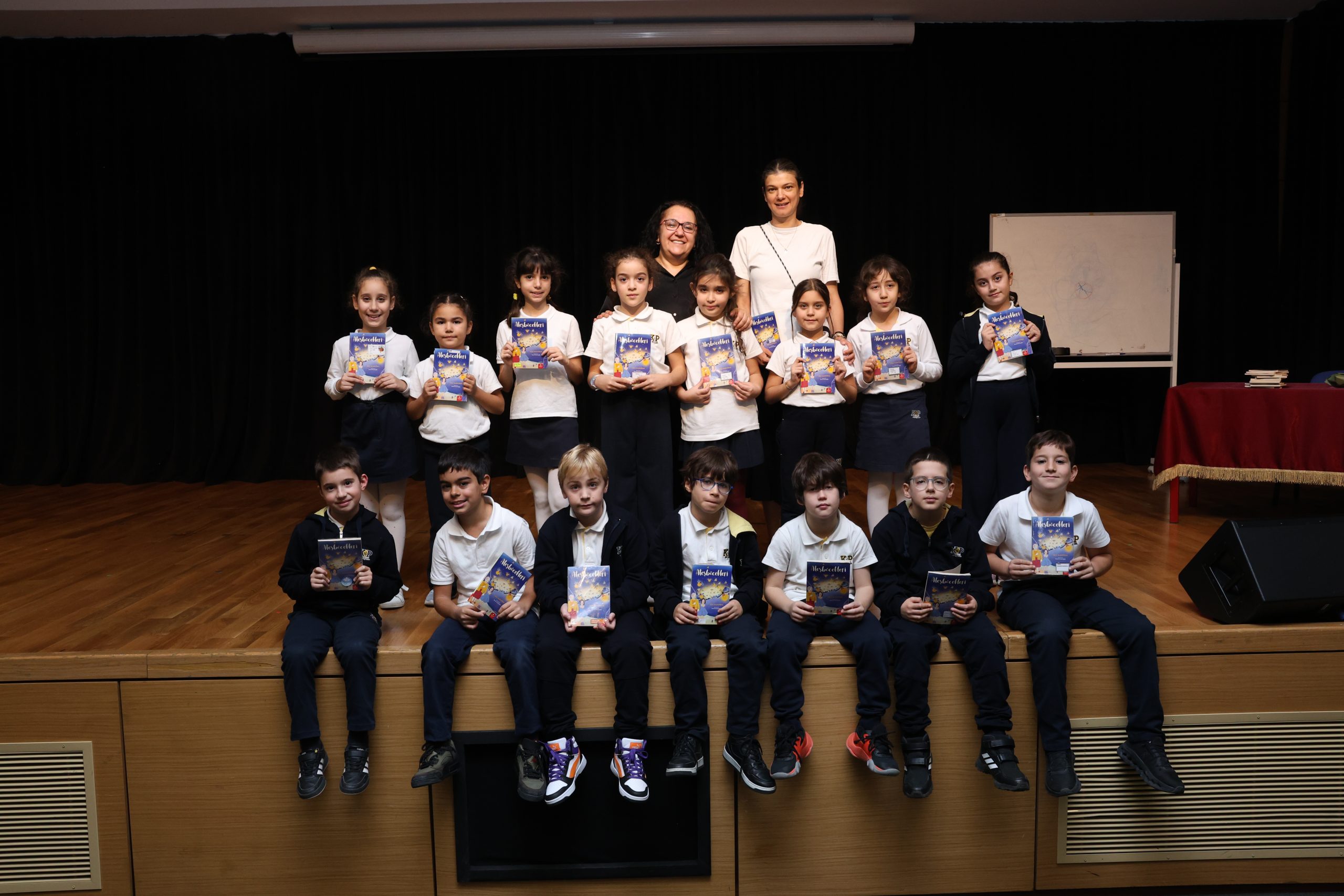 ATEŞBÖCEKLERİ YAZAR SÖYLEŞİSİ2