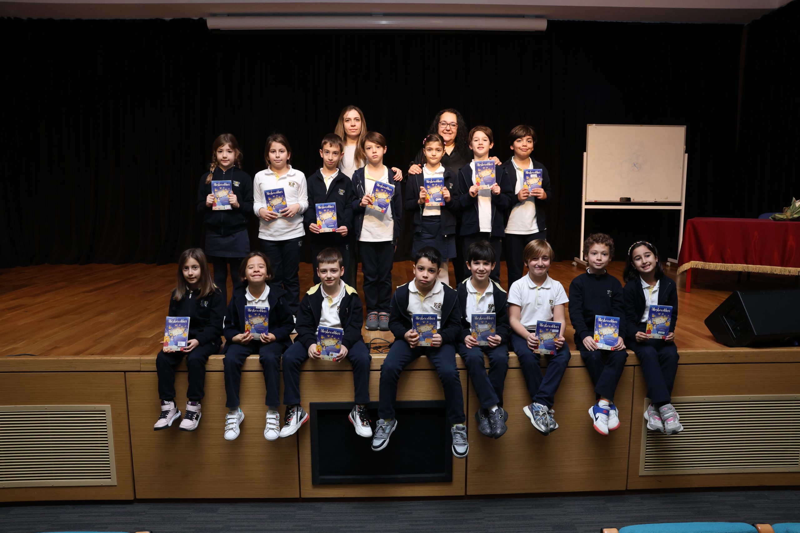 ATEŞBÖCEKLERİ YAZAR SÖYLEŞİSİ4