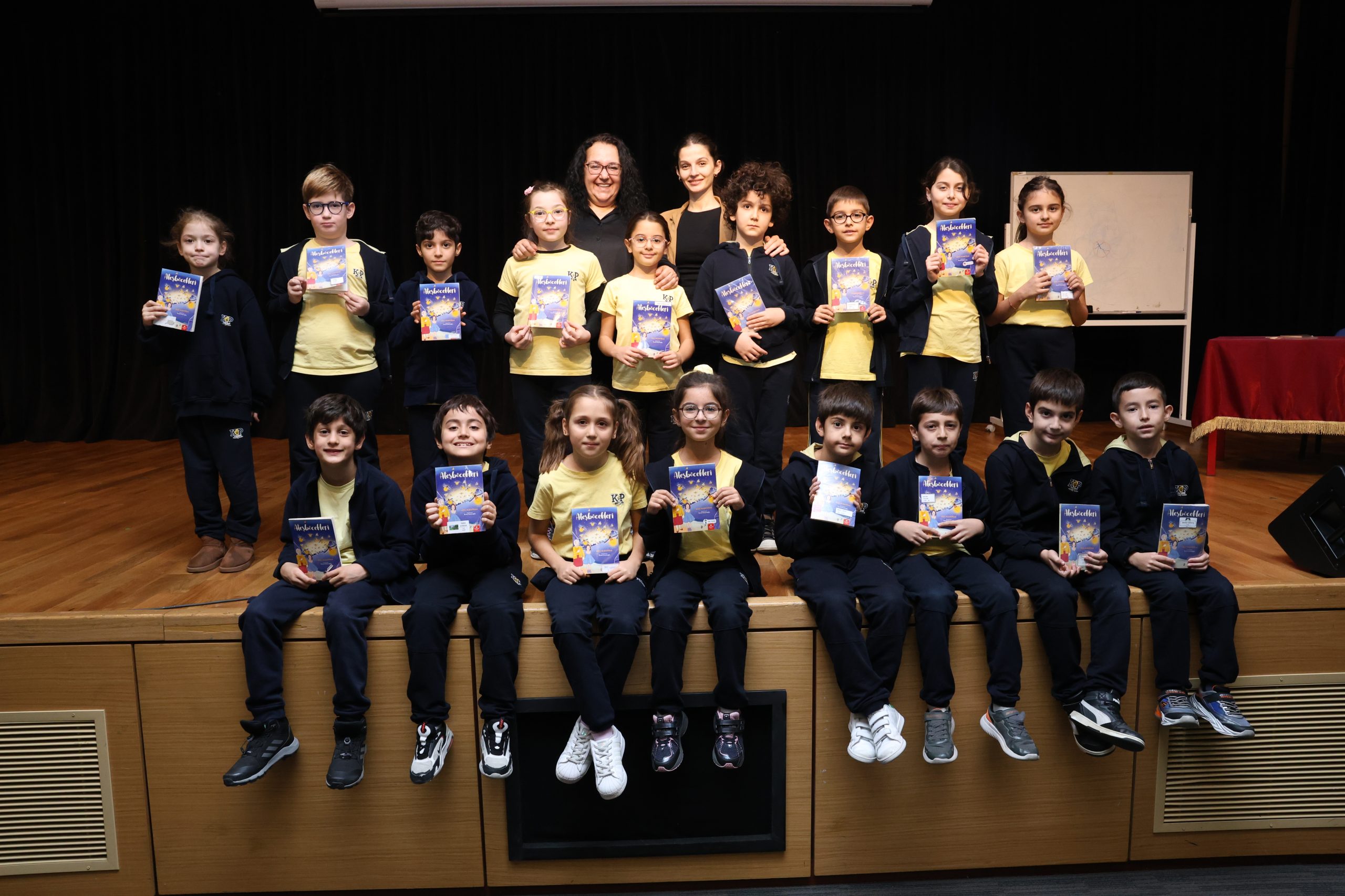 ATEŞBÖCEKLERİ YAZAR SÖYLEŞİSİ5