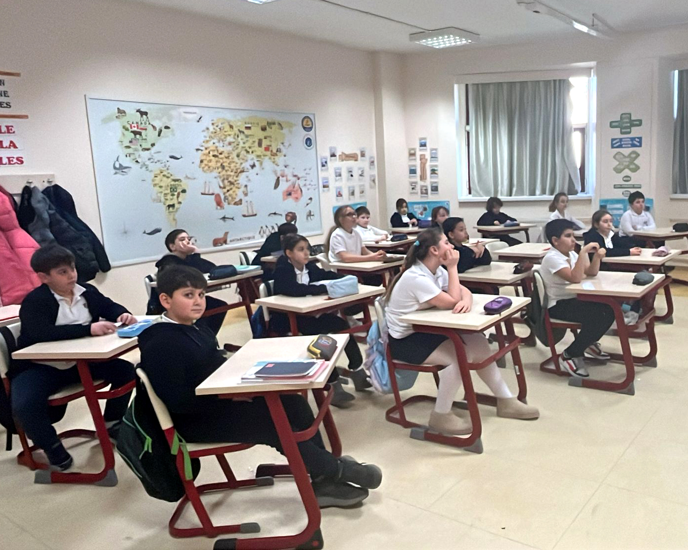 MAVİSEL YENER İLE ANADOLU EFSANELERİNİN PEŞİNDE Yazar Etkinliği6