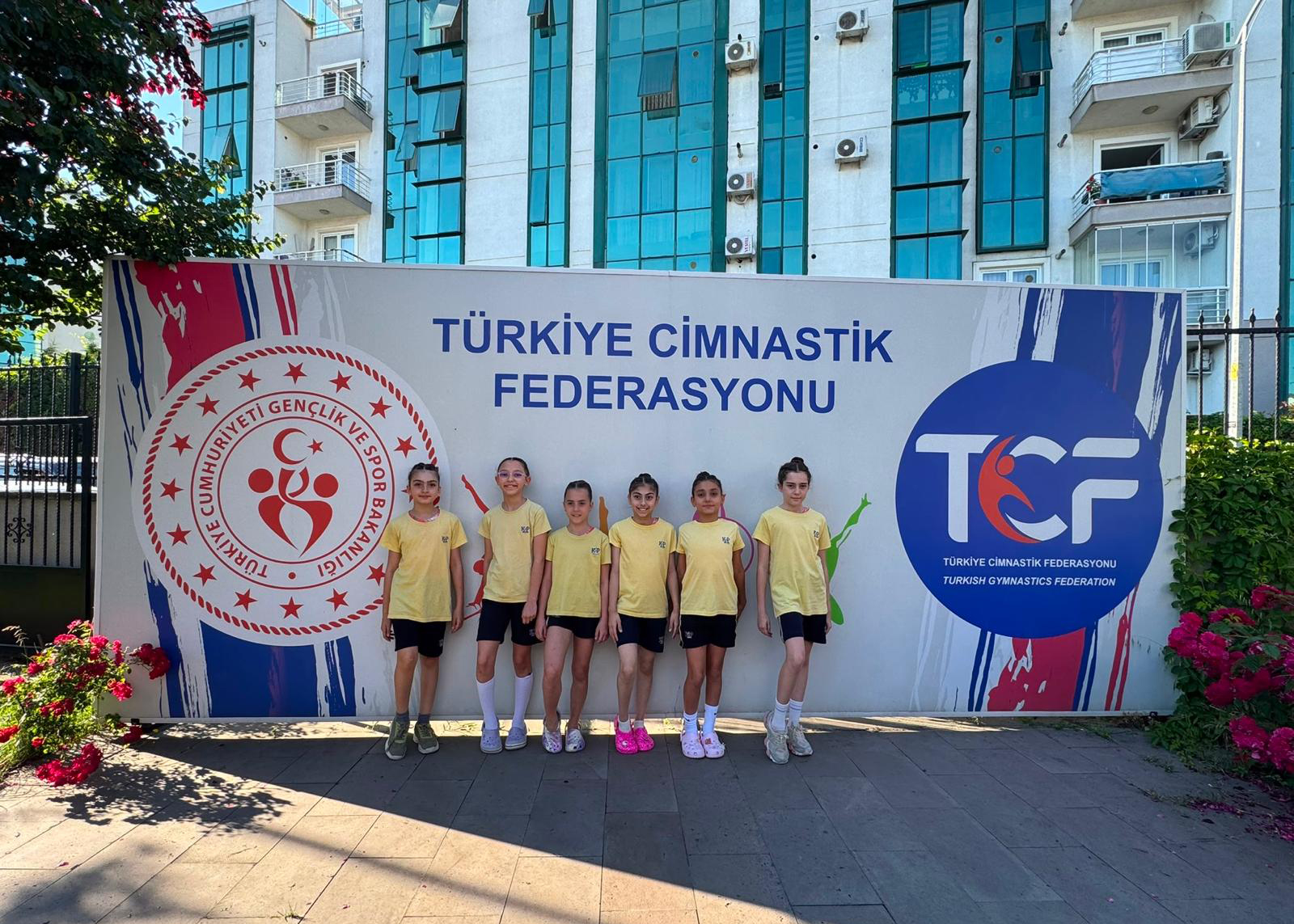Minik Kızlar Jimnastik Başarısı1